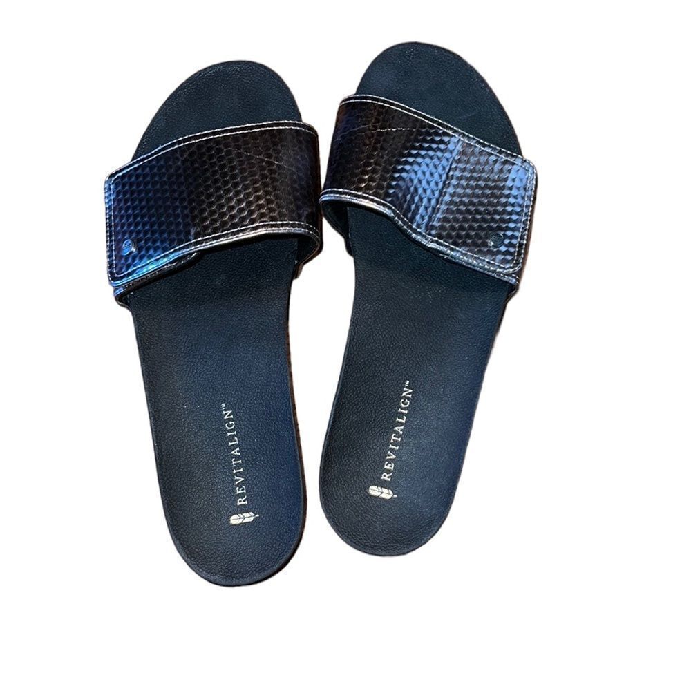 Revitalign Silver Slide Sandals Size 11